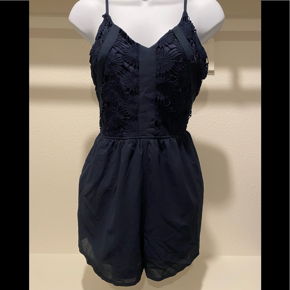 NWOT CUTE NAVY ROMPER